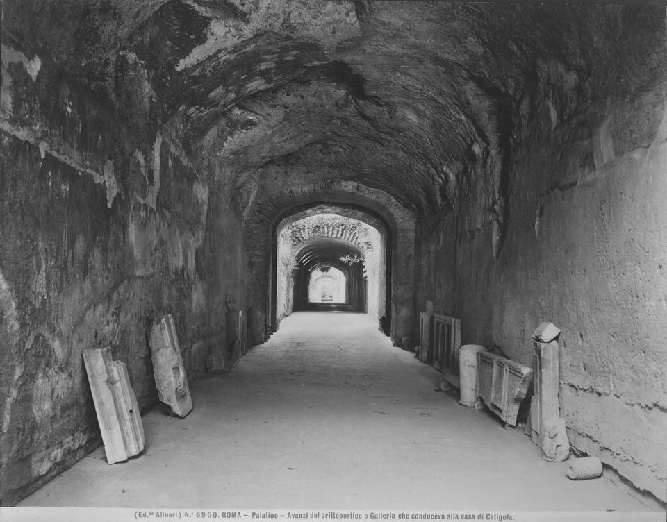 roma_palatino_domus-tiberiana_criptoportico-neroniano_foto-Alinari-d-epoca