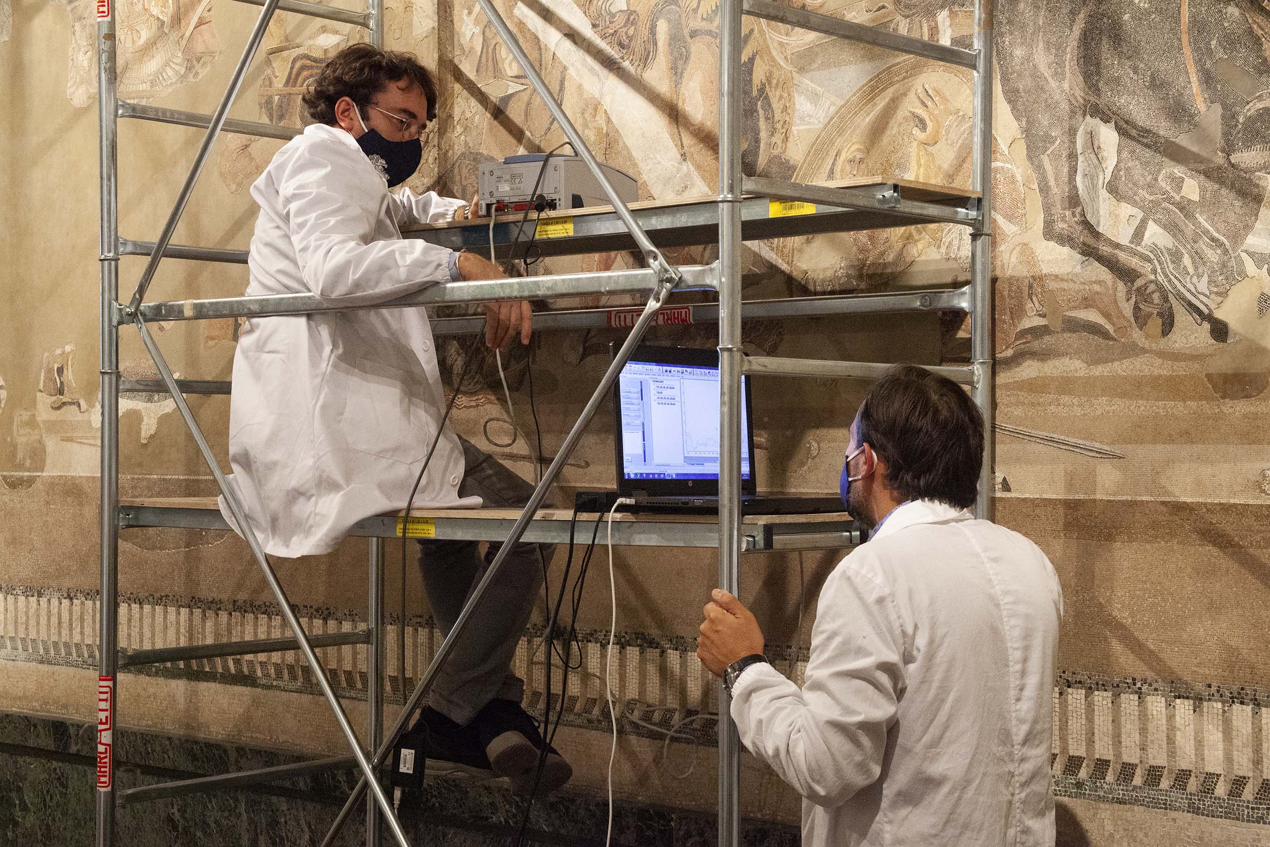 napoli_mann_attività di diagnostica sul mosaico del MANN-4_MG9687_foto-pedicini