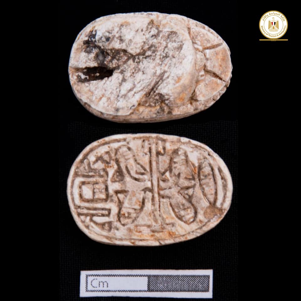 egitto_Kom al-Khaljan_scoperte-110-tombe_amuleti_foto-ministry-of-tourism-and-antiquities