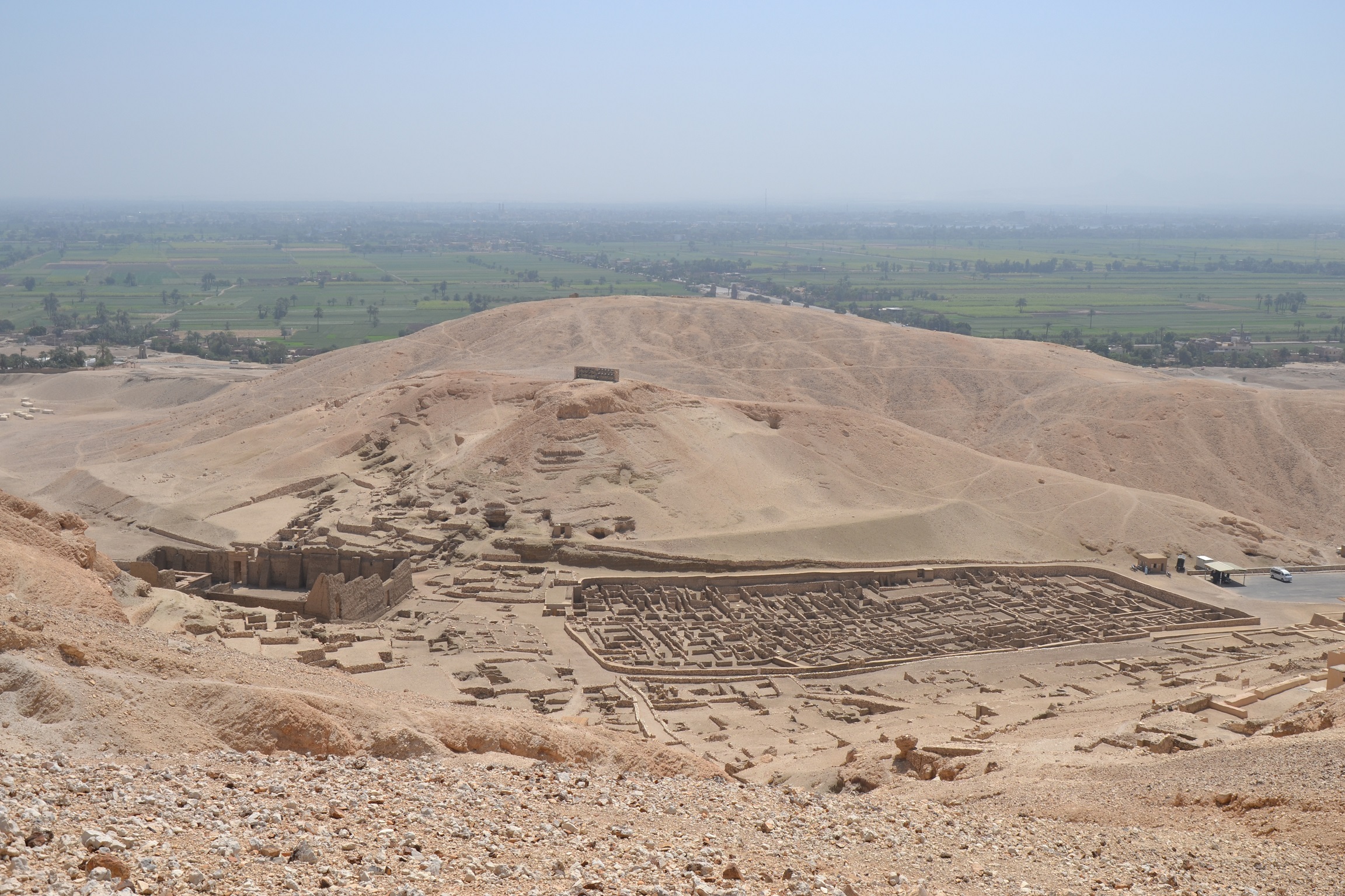 egitto_Deir el Medina_villaggio-operai_foto-museo-egizio