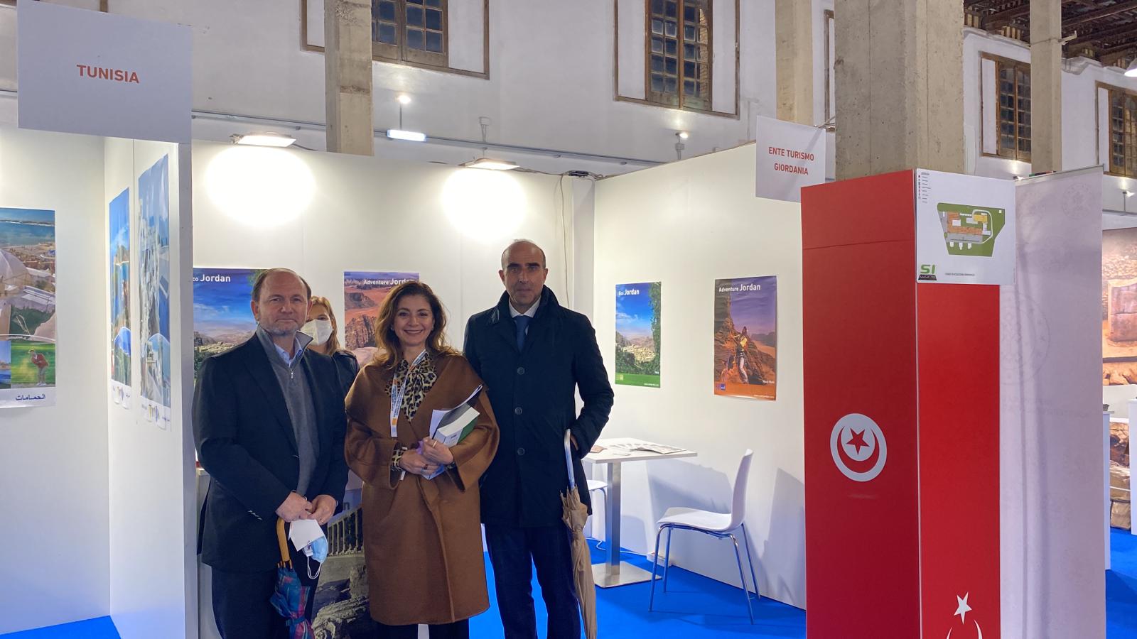 paestum_bmta_I-Principi-Firas-di-Giordania-con-il-Direttore-BMTA-Ugo-Picarelli_foto-bmta