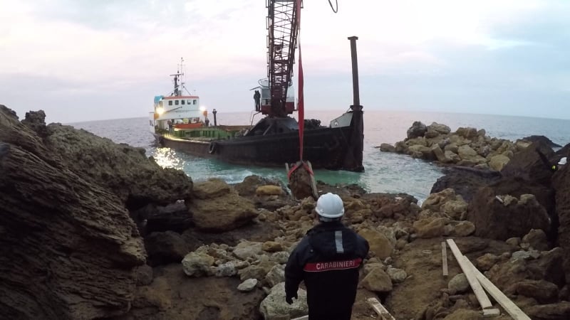 capo-colonna_carabinieri-sub_operazione-recupero-resti-romani