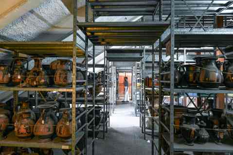 napoli_mann-che-storia_libro-di-giulierini_depositi_foto-di-riccardo-siano