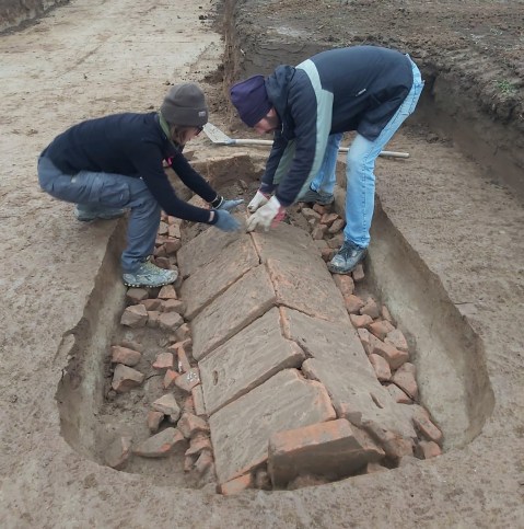 san-martino-dall-argine_scoperte-11-tombe_1_foto-sabap-cr-lo-mn