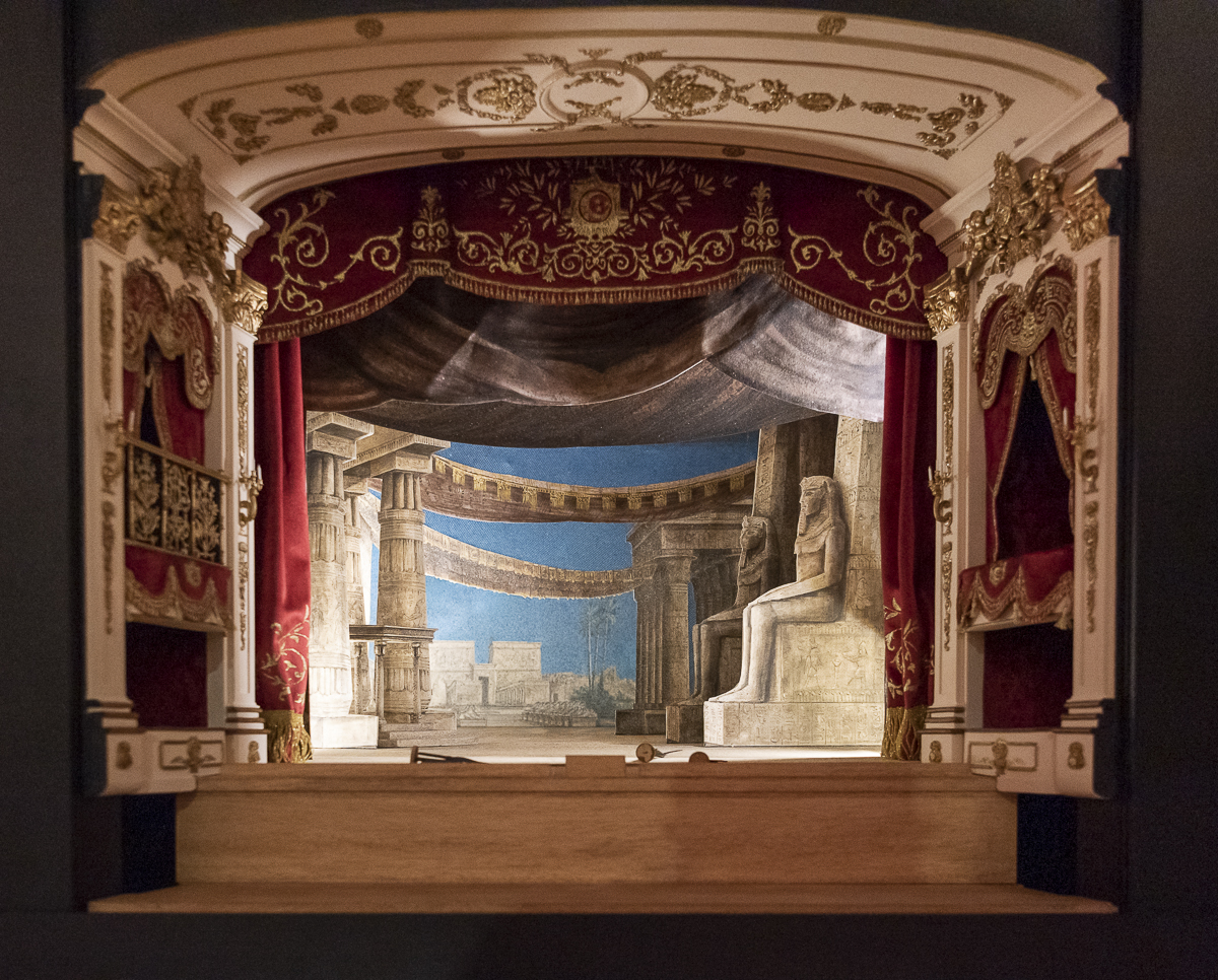 torino_egizio_mostra-aida-figlia-di-due-mondi_modellino-opera-del-cairo-per-prima-aida_foto-museo-egizio