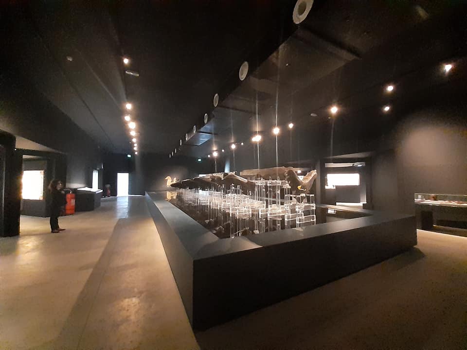 gela_archeologico_mostra-ulisse-in-sicilia_nave-di-gela_allestimento_foto-regione-siciliana