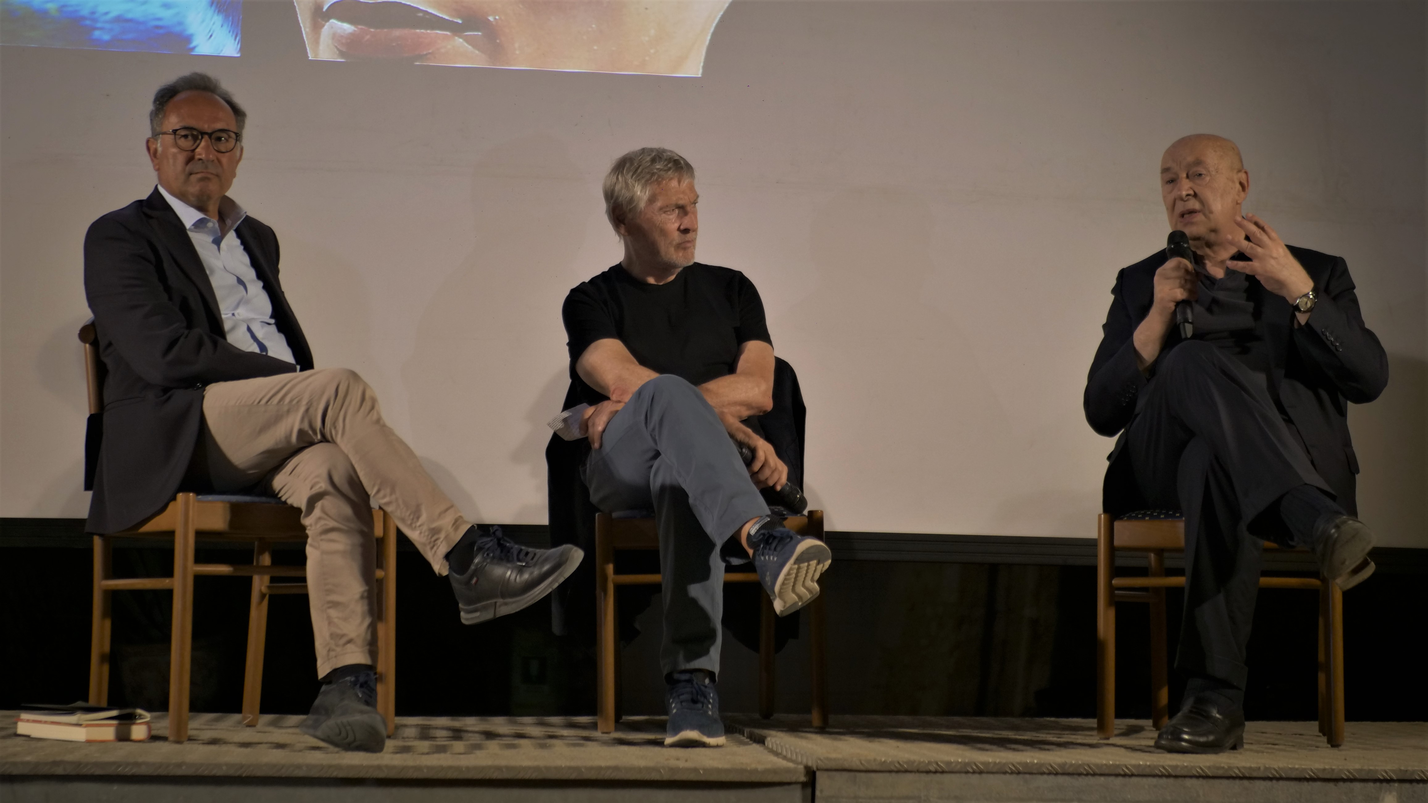 vieste_archeofilm_2022_volpe-pruneti-mieli_foto-archeologia-viva