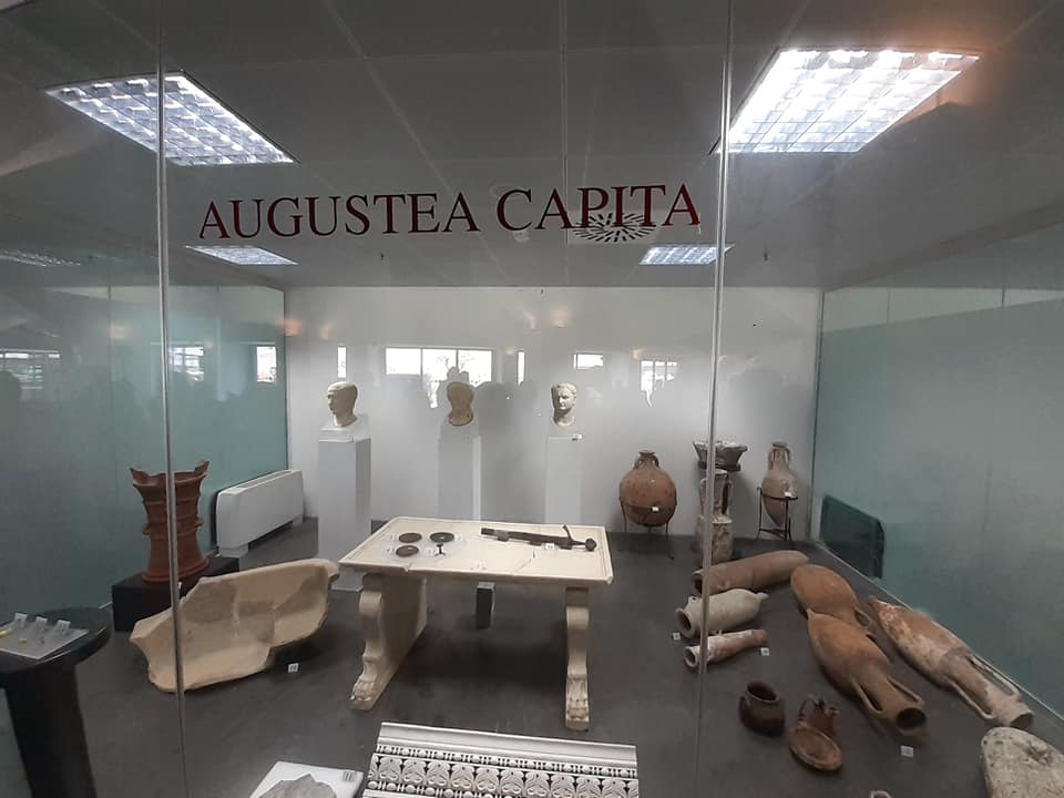 pantelleria_aeroporto_mostra-reperti-archeologici_sala-aeroporto_foto-regione-siciliana