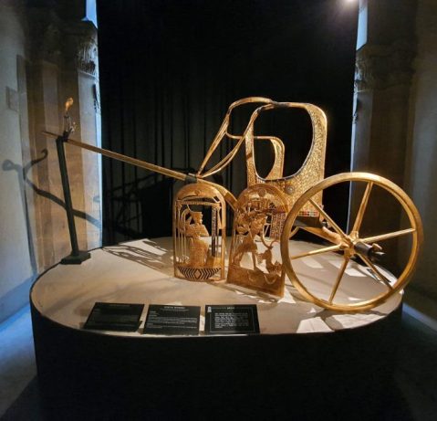 venezia_palazzo-zaguri_mostra-tutankhamon_carro_foto-italmostre