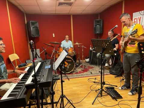 gruppo not just fella's_foto-mann