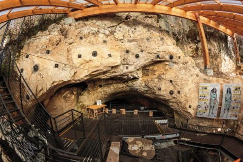 Fumane_grotta_ingresso_foto-unife