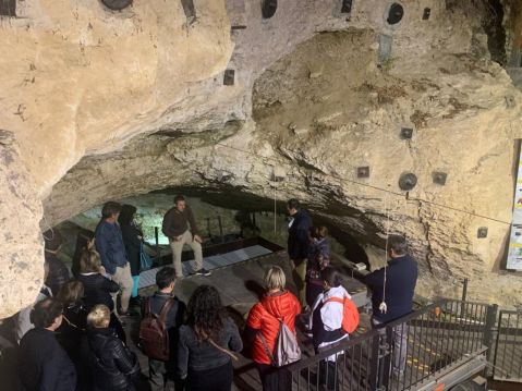 fumane_grotta_interno_visita-guidata_foto-comune-di-fumane