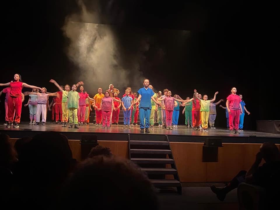 pompei_ragazzi-in-tournee-a-bologna-con-uccelli_foto-parco-pompei