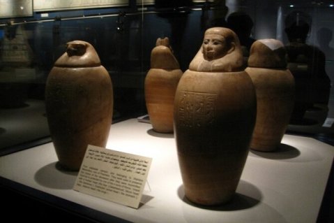 egitto_luxor_museo-mummificazione_vasi-canopi_foto-ministry-of-tourism-and-antiquities