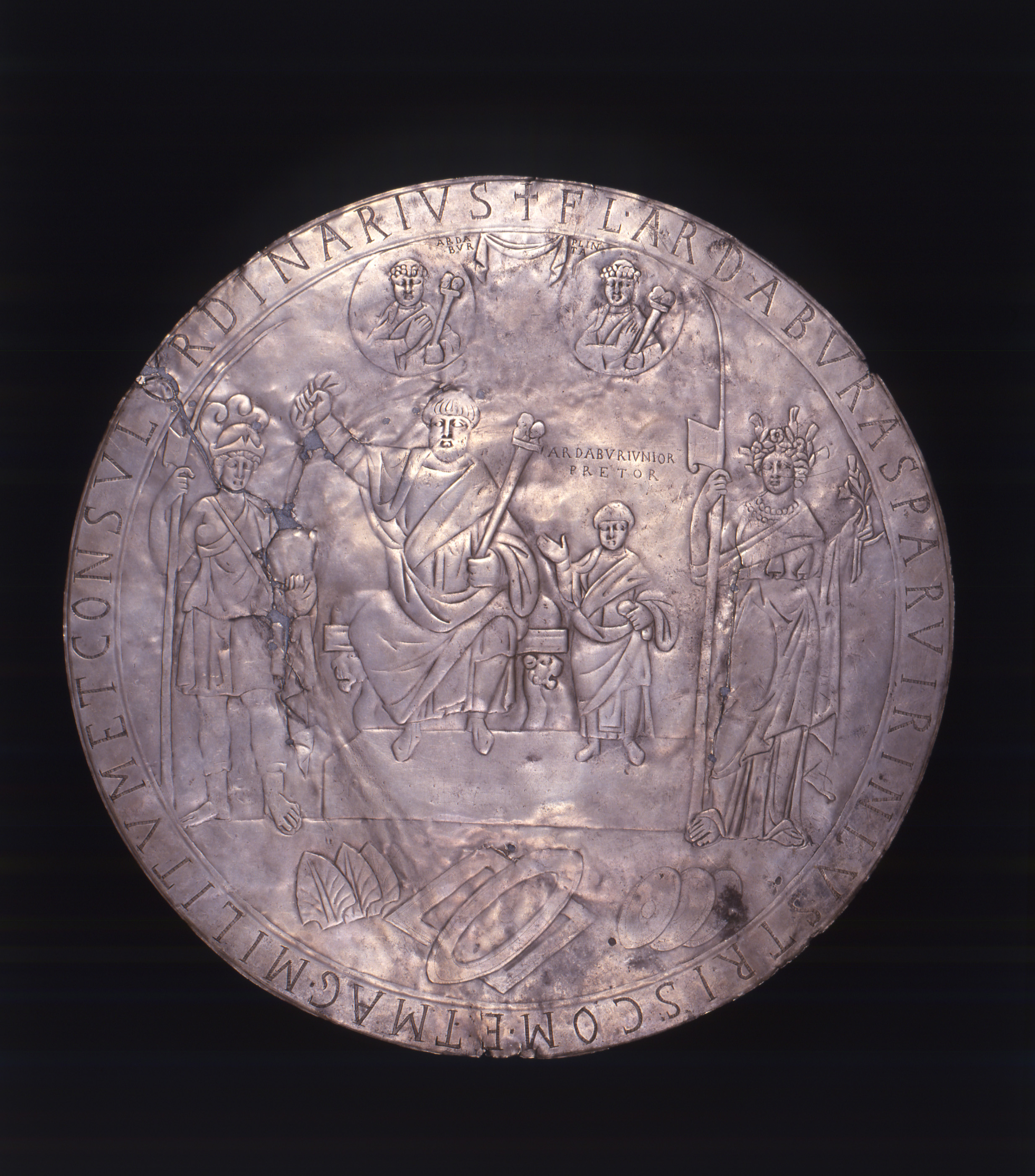 firenze_archeologico_Missorio di Flavius Ardabur Aspar_piatto-in-argento_foto-maf