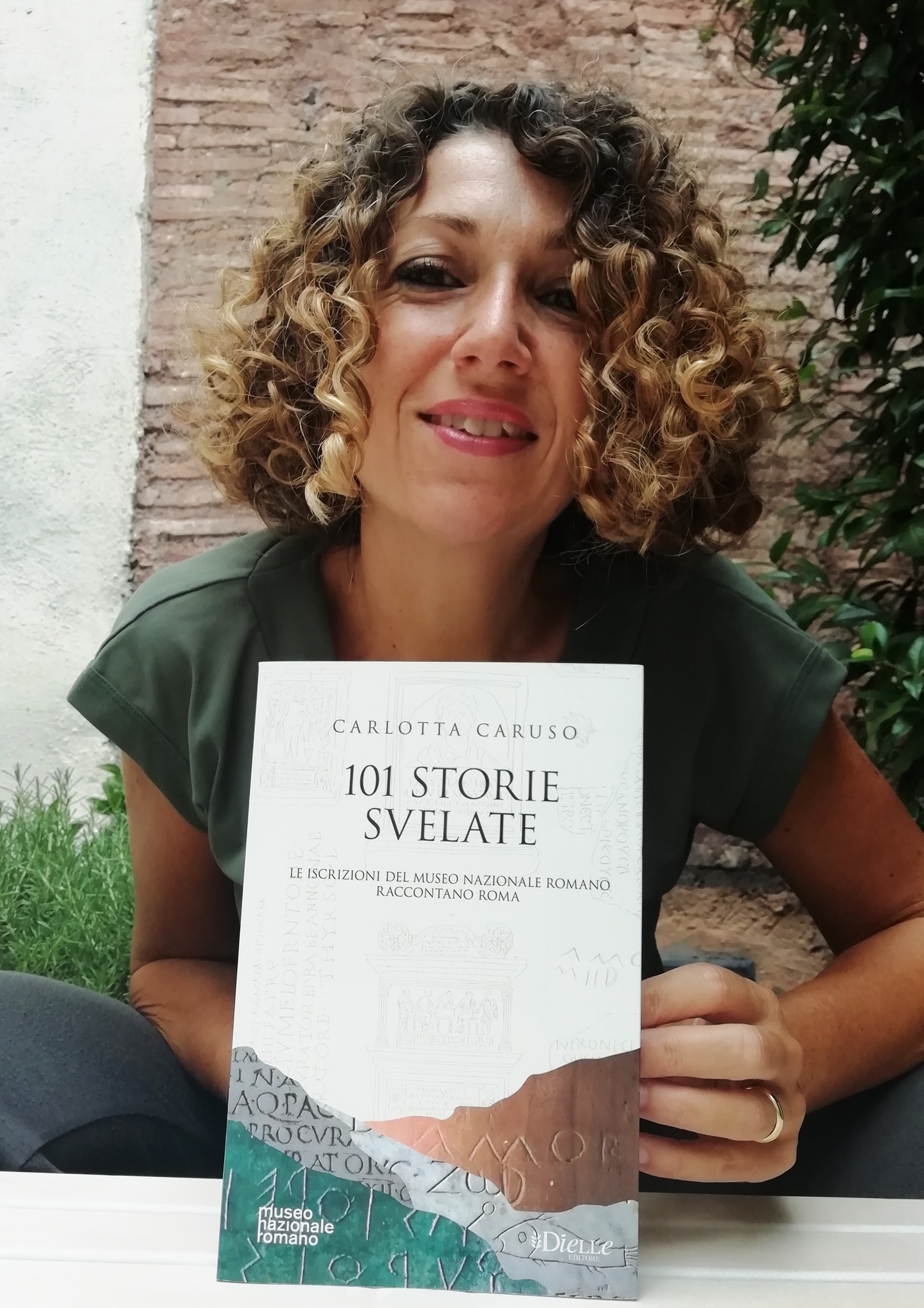 roma_nazionale-romano_libro_101-storie-svelate_le iscrizioni del museo nazionale romano_carlotta-caruso