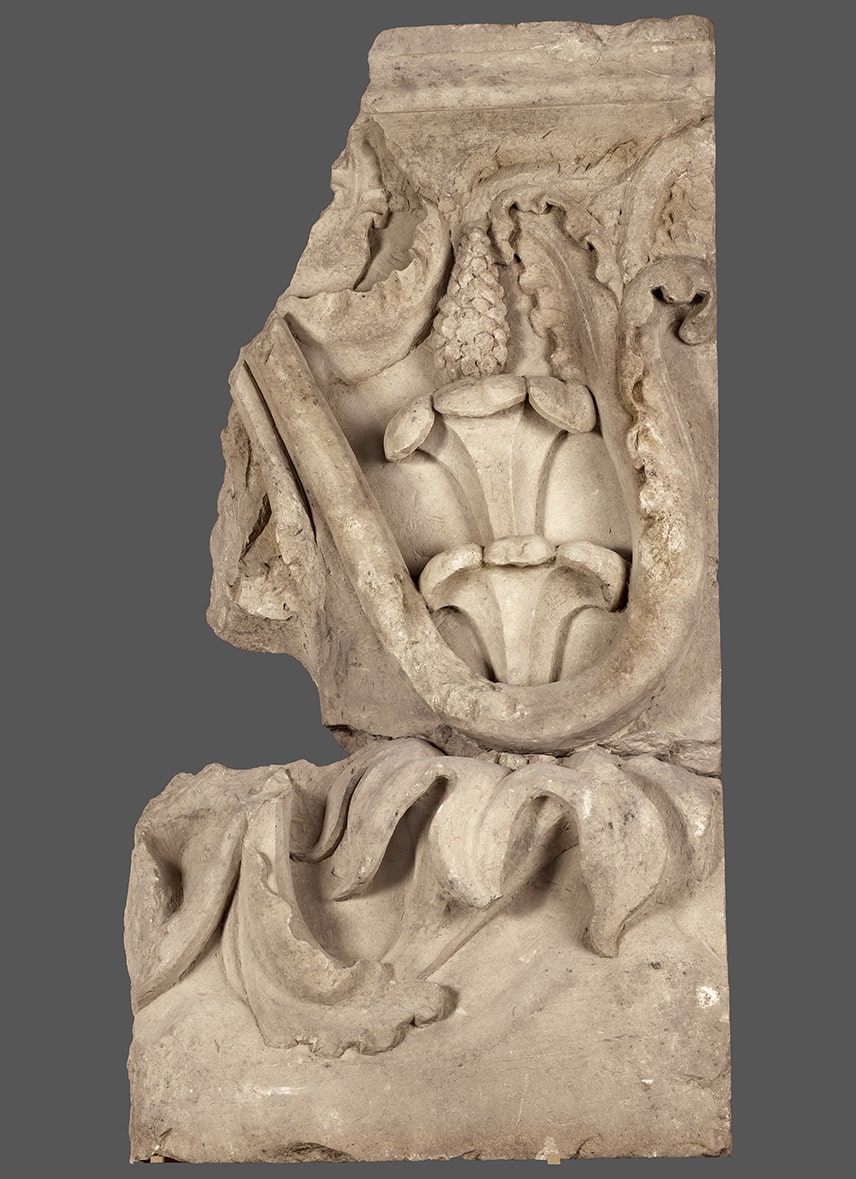 taranto_archeologico_decorazione-in-pietra.tenera_da-necropoli-tarantine_foto-marta