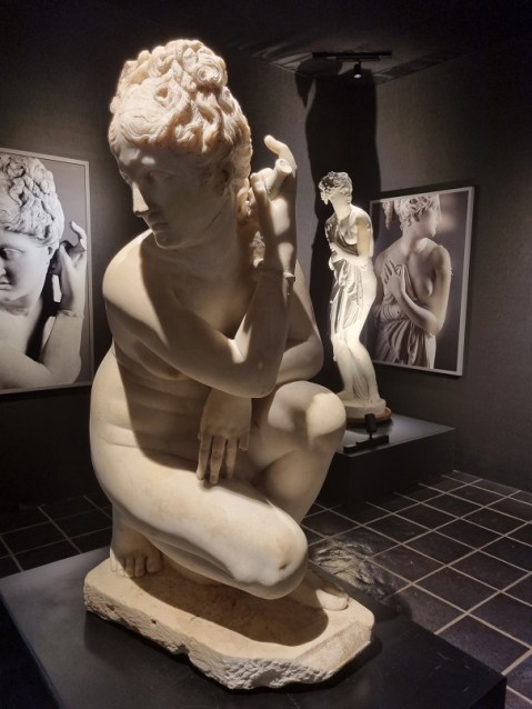 vetulonia_archeologico_mostra-a-tempo-di-danza_la-seconda-sala_diagonale_foto-graziano-tavan