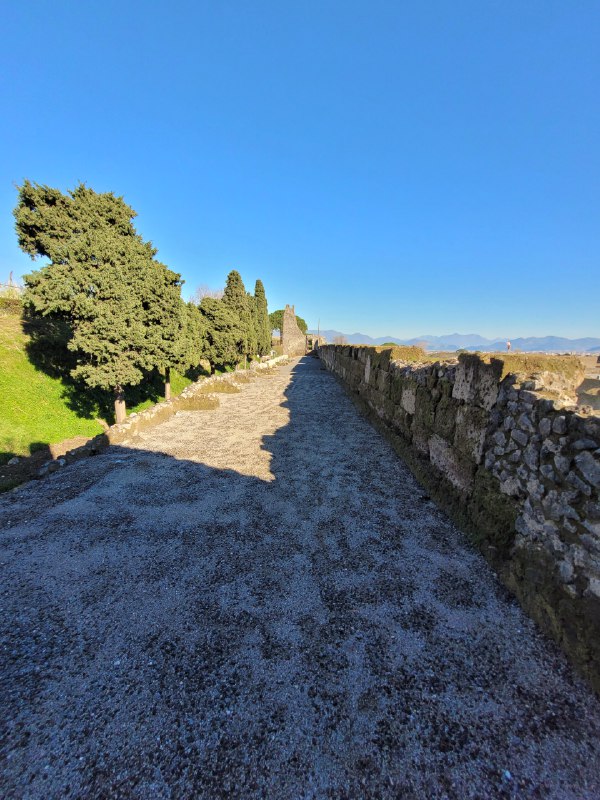 pompei_torre-di-mercurio_camminamento_foto-parco-archeologico-pompei