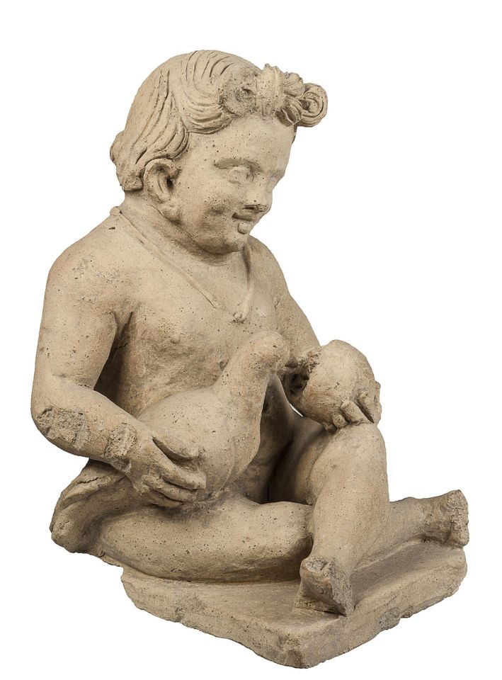 roma_villa-giulia_il-dono-al-tempo-degli-etruschi_bambina-con-colomba_da-Vulci_foto-etru