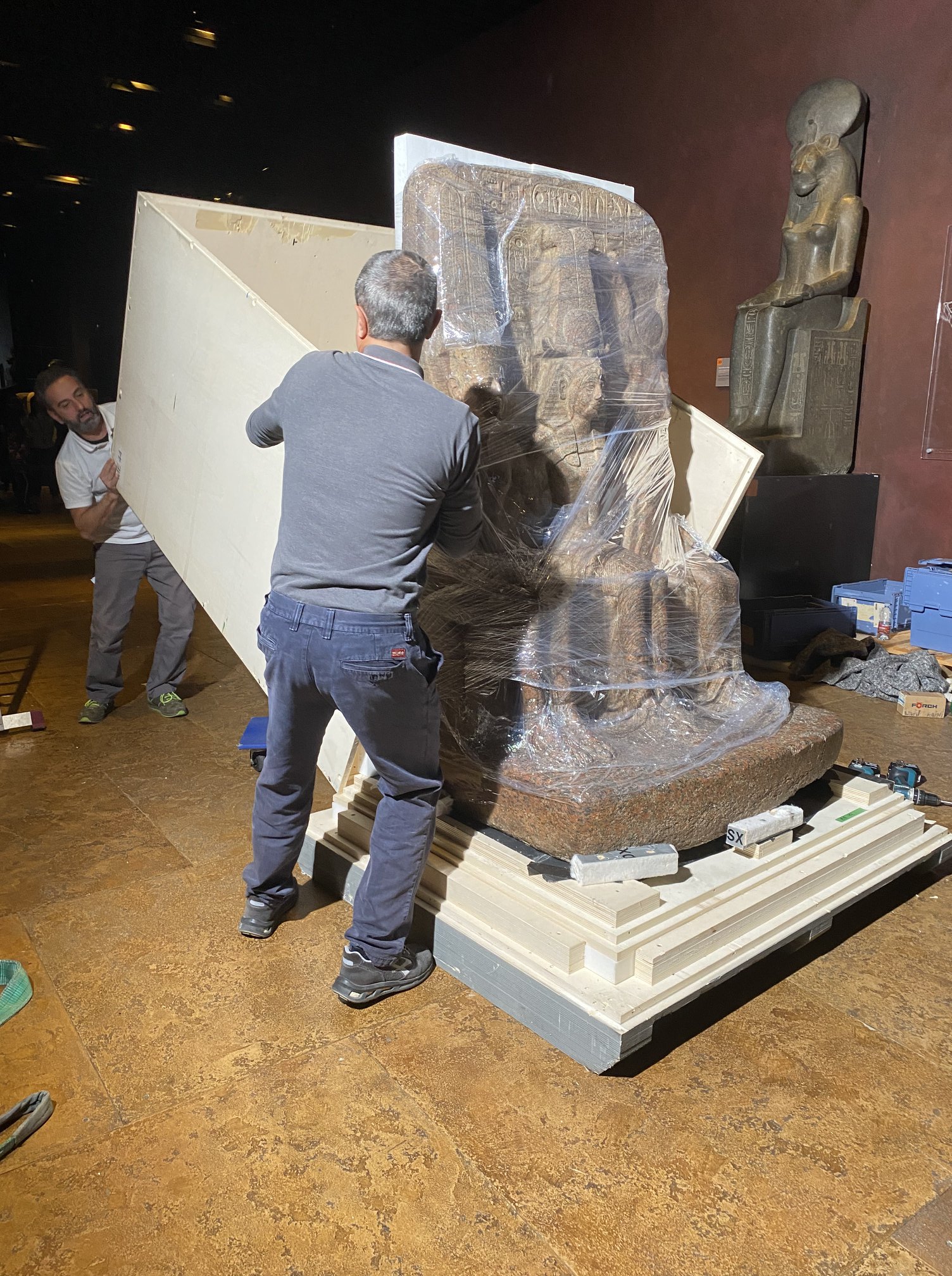 torino_egizio_trasloco-triade-per-vicenza_2_foto-museo-egizio