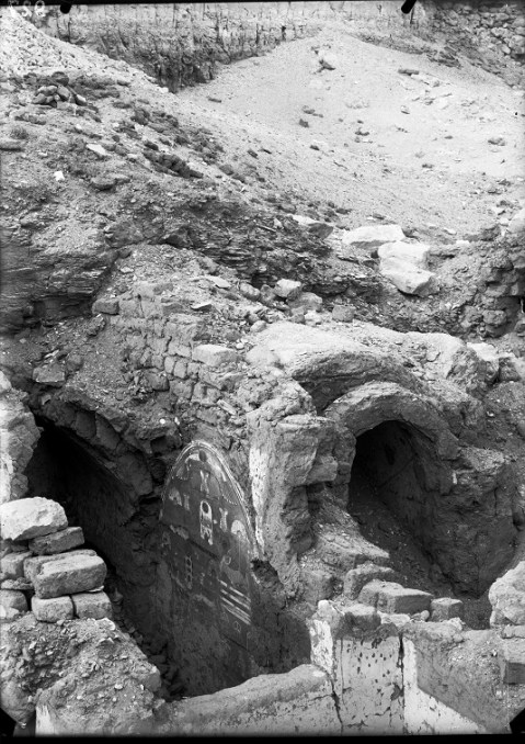 egitto_deir-el-medina_cappella-votiva-2_scavi-schoaparelli_foto-archivio-museo-egizio