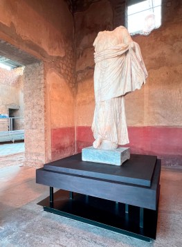 torre-annunziata_oplontis_villa-di-poppea_nike_foto-parco-archeologico-pompei