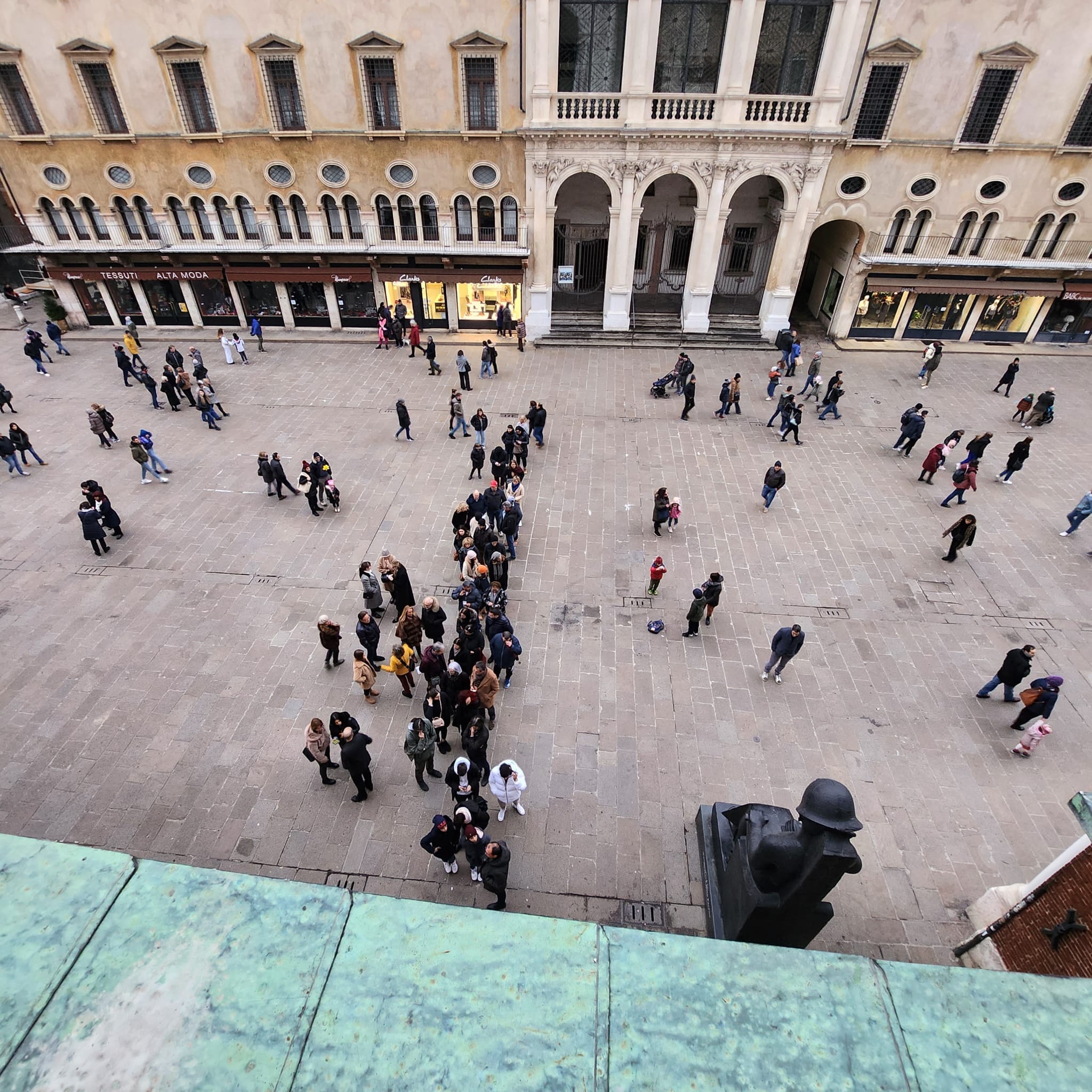 vicenza_basilica_mostra-i-creatori-dell-egitto-eterno_coda-visitatori_1_foto-comune-vi