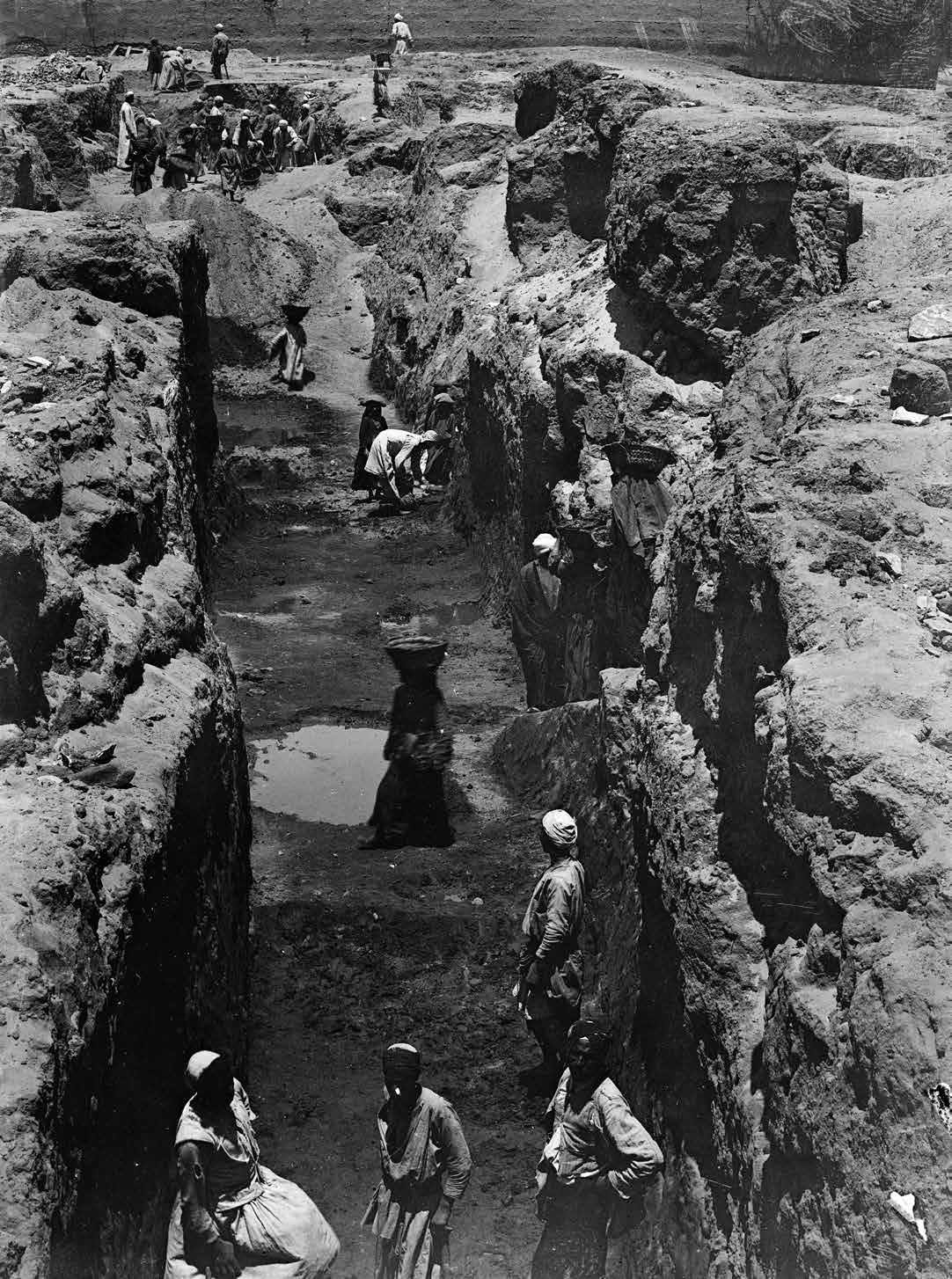 egitto_eliopoli_scavi-schiaparelli_1906_foto-archivio-museo-egizio