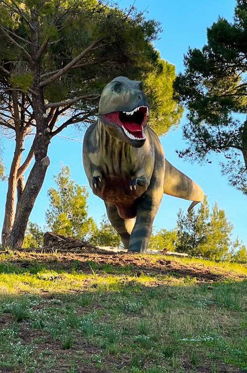 paestum_mostra-world-of-dinosaurs-3_riproduzione-esemplare_foto-dino-park