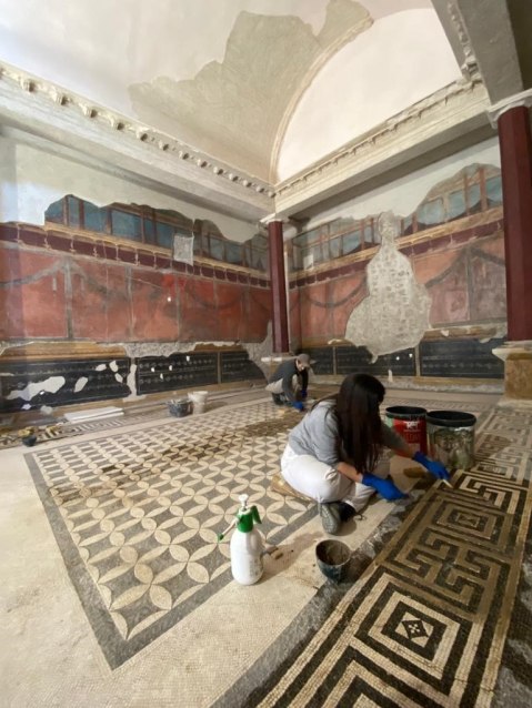 pompei_CASA-NOZZE-D-ARGENTO_fase-restauri_foto-parco-archeologico-pompei