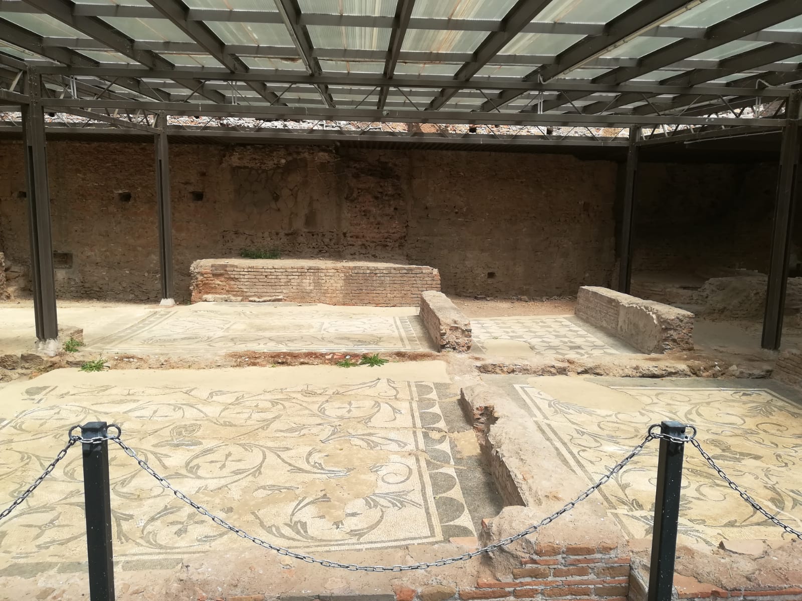 roma_ssabap_area-archeologica-s-croce-in-gerusalemme_pavimenti-musivi_foto-ssabap-roma