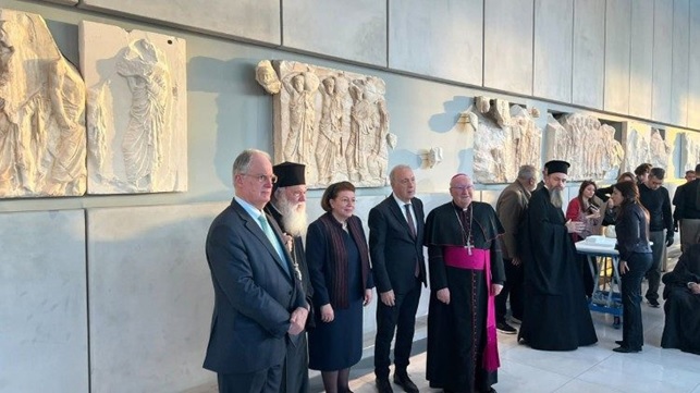 atene_museo-dell-acropoli_cerimonia-restituzione-frammenti-partenone-dal-vaticano_autorità_foto-Paris Tavitian_Acropolis Museum