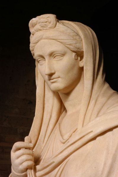 tivoli_villa-adriana_statua-di-vibia-sabina_foto-villae