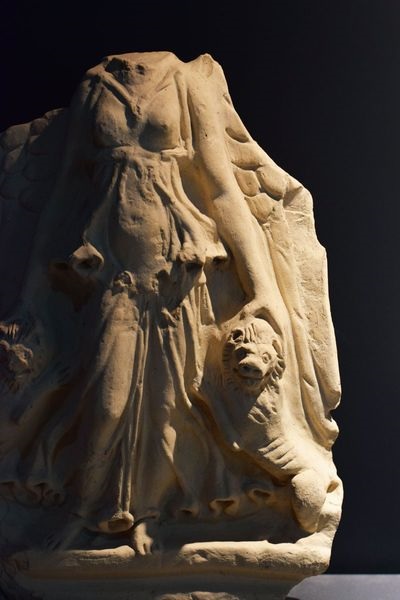 altino_archeologico_antefissa-in-terracotta-potnia-theron_foto-drm-veneto