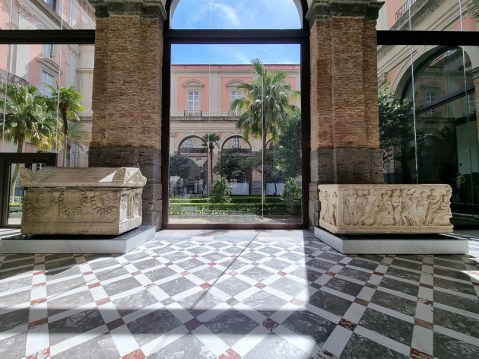 napoli_mann_sezione-campania-romana_giardino-delle-camelie_foto-graziano-tavan