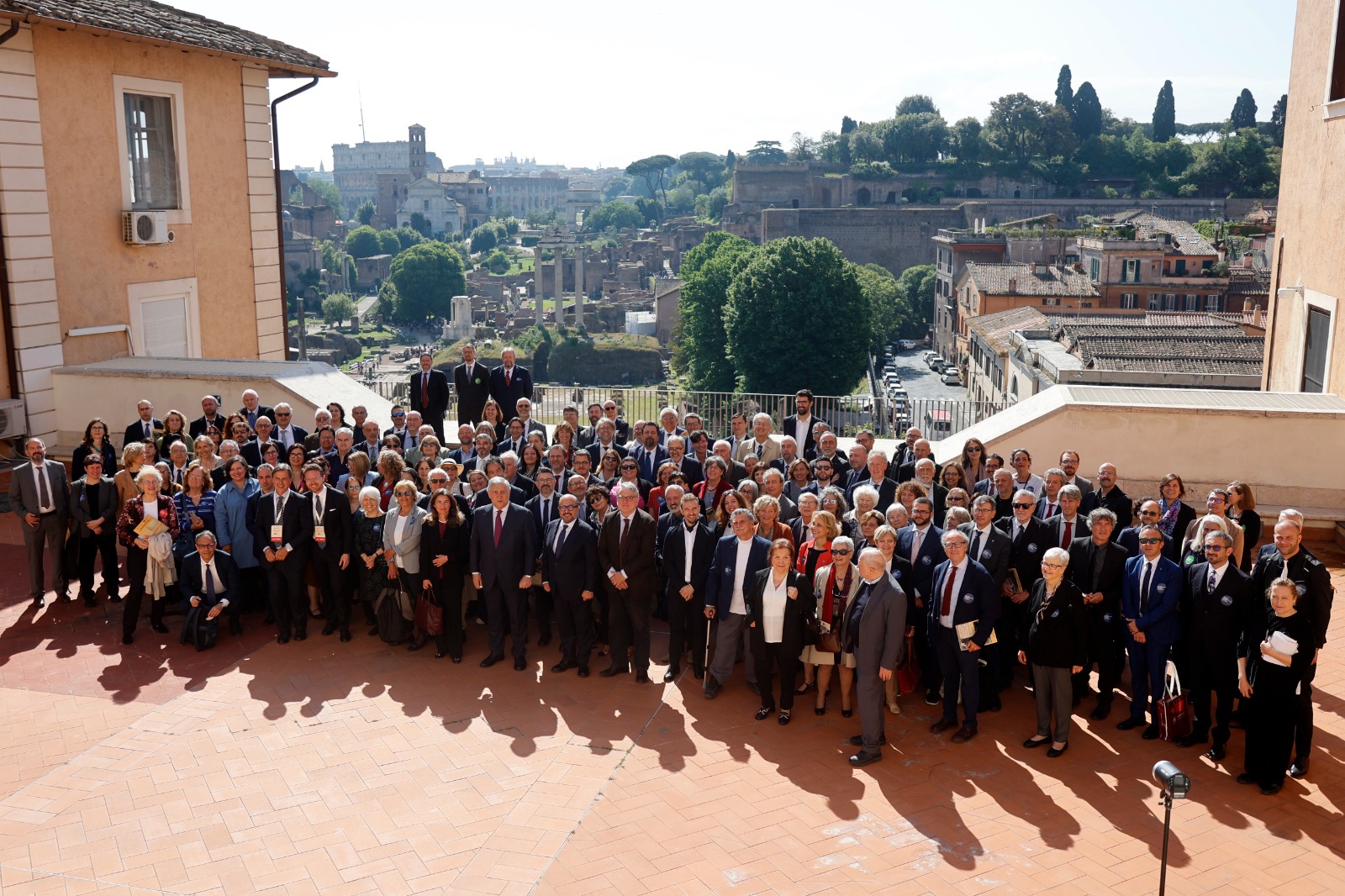 ministero_giornata-dell-archeologia-italiana-all-estero_gruppo-direttori-missione_foto-maeci