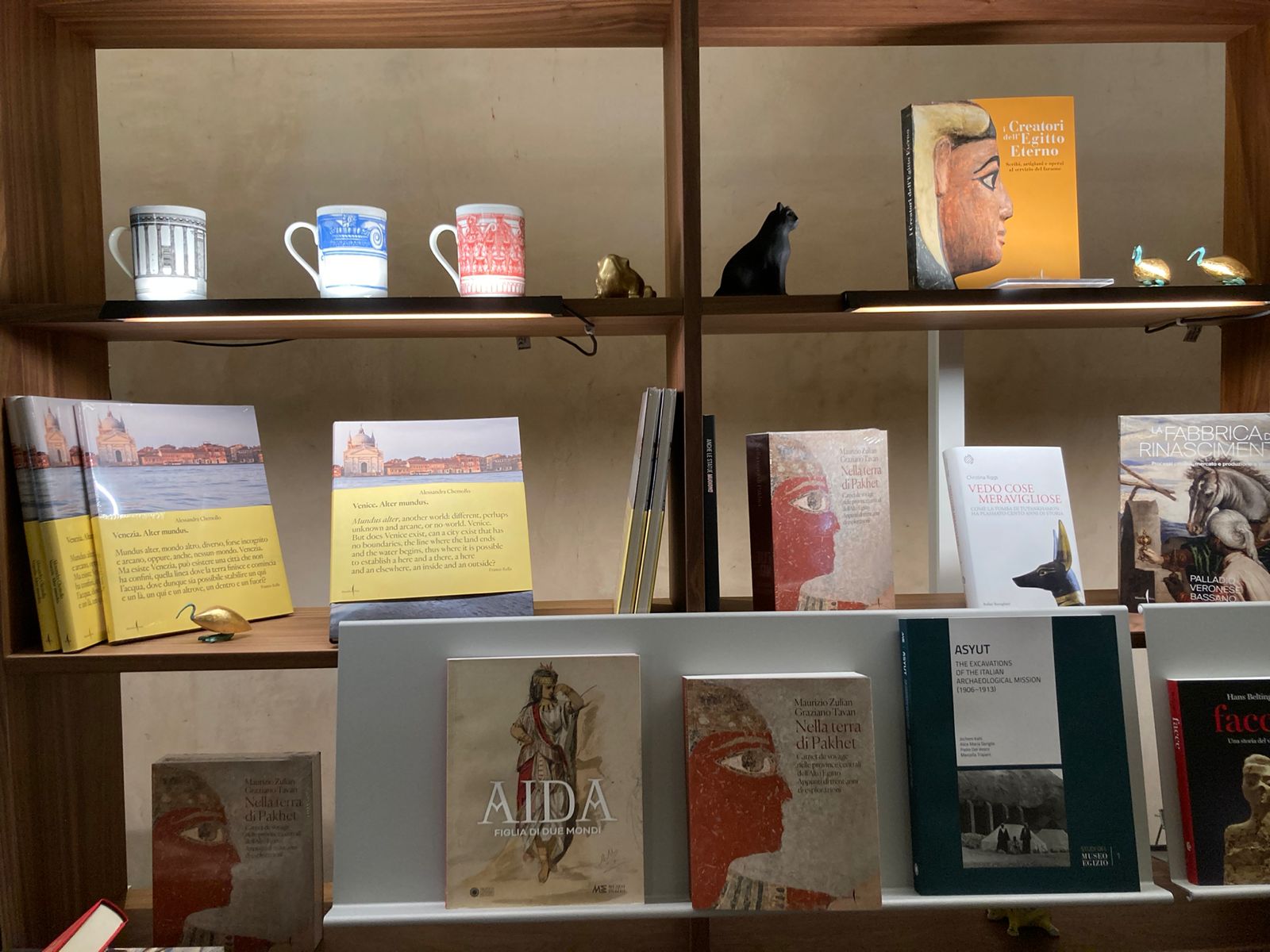 vicenza_basilica-palladiana_mostra-i-creatori-dell-egitto-eterno_bookshop_foto-comune-di-vicenza