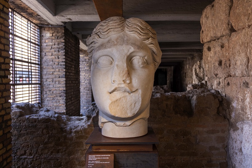 roma_largo-argentina_1._testa-di-statua-colossale-di-divinità-femminile-forse-Feronia_foto-roma-capitale