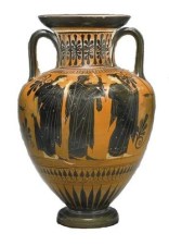 adria_archeologico_vaso-attico-restituito_1_foto-drm-veneto