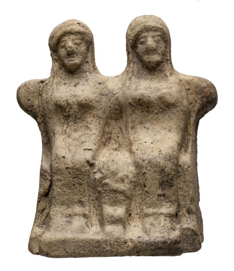 roma_villa-giulia_statuetta-con-due-dee_da-santuario-di-vei_a-veio_foto-etru