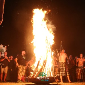 cesenatico_druidia_rito-del-fuoco-sacro_foto-druidia-festival