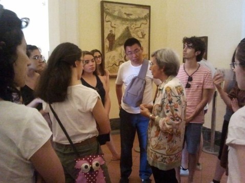 napoli_mann_valeria-sampaolo-con-gli-studenti_foto-mann