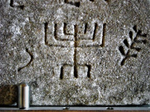 napoli_mann_lapide-sepolcrale-del-rebbi-Abba-Maris_foto-mann