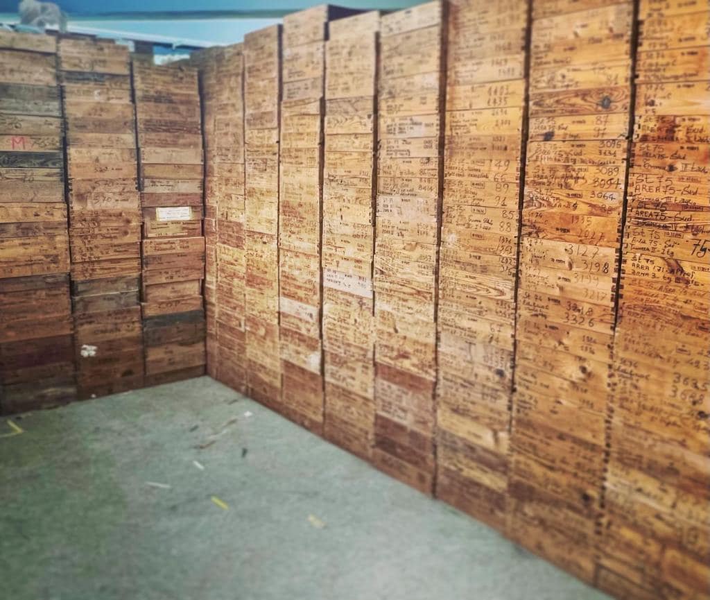 sibari_archeologico_progetto-abacadabra_cassettine-dismesse-accatastate-nei-magazzini_foto-parco-sibari