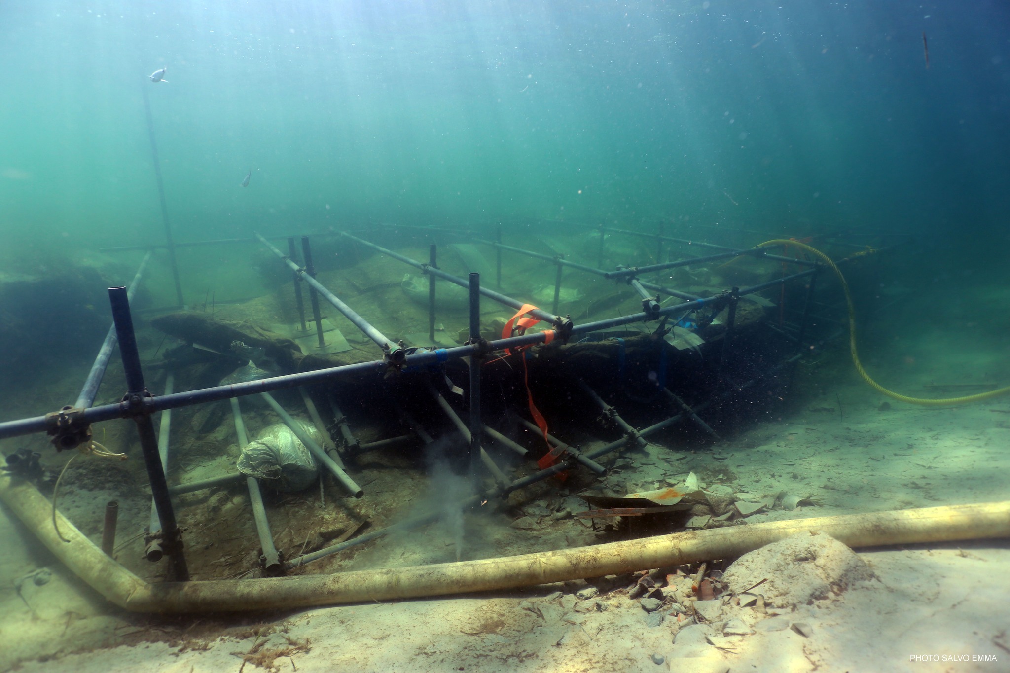 trapani_relitto-marausa-2_in-fondo-al-mare_gabbia_foto-soprintendenza-del-mare