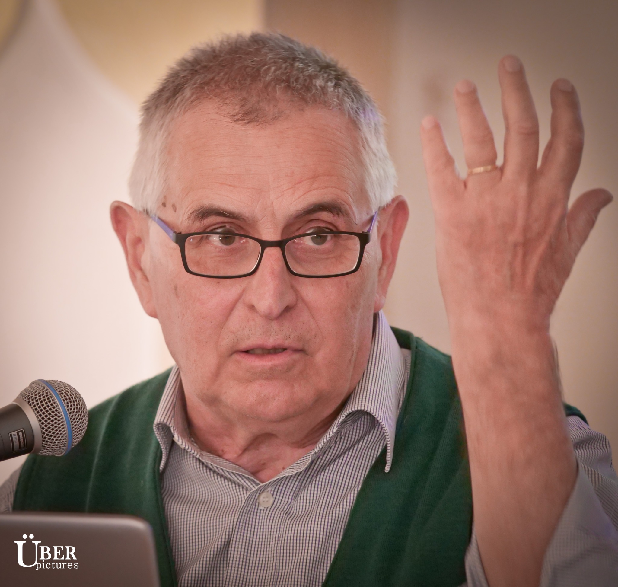 alfonso-stiglitz_archeologo