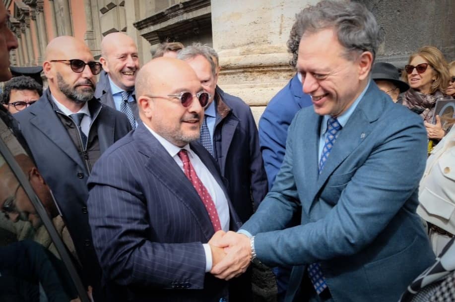 napoli_mann_giulierini-saluta-il-ministro-sangiuliano_foto-mann