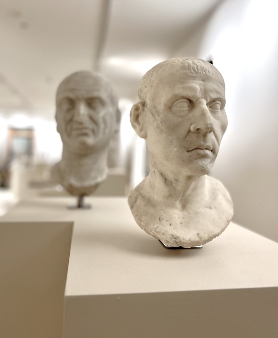 ancona_archeologico-delle-marche_sezione-romana_ritratti-di-età-repubblicana_foto-drm-marche