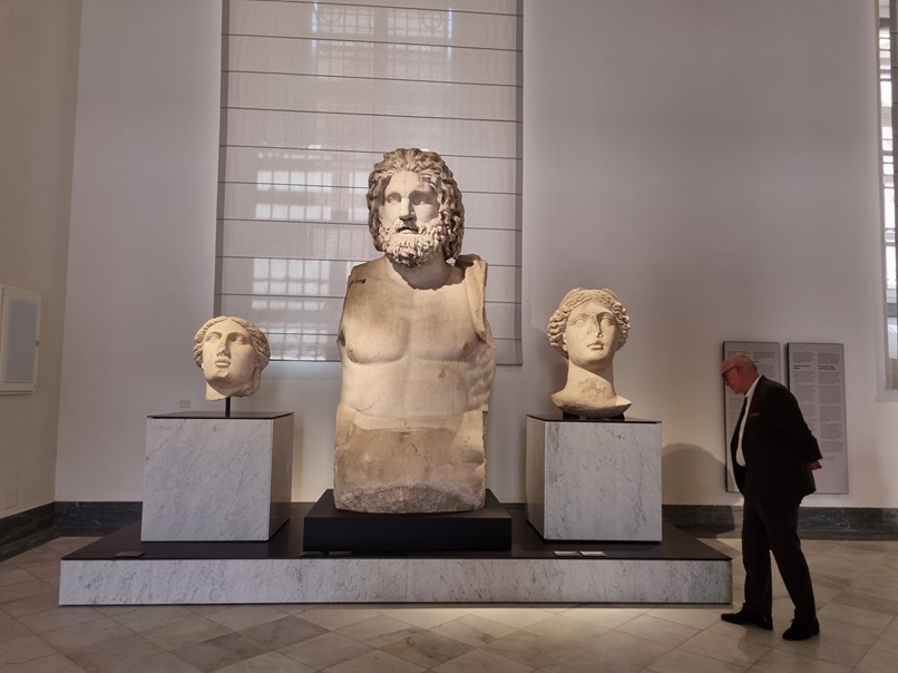 napoli_mann_sezione-campania-romana_triade-capitolina-da-cuma_foto-graziano-tavan